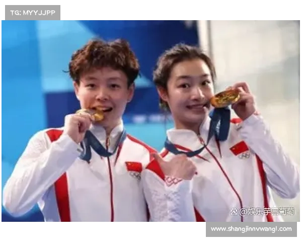 陈艺文陈佳双人板训练视频曝光 日均同步跳跃200次挑战极限突破